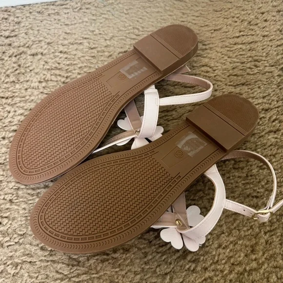 Kensie Maeve Women's Flat Sandals with Floral Accent New Size 9.5 - Picture 6 of 6